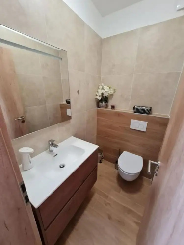 House With Private Jacuzzi Near Umag