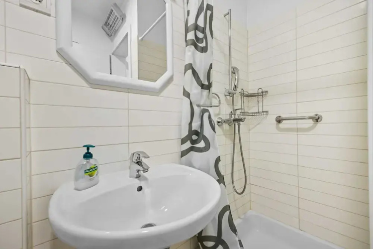 Apartment White