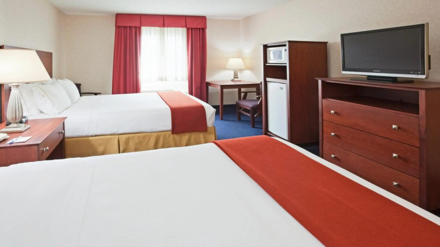 Holiday Inn Express Deforest (Madison Area) by IHG