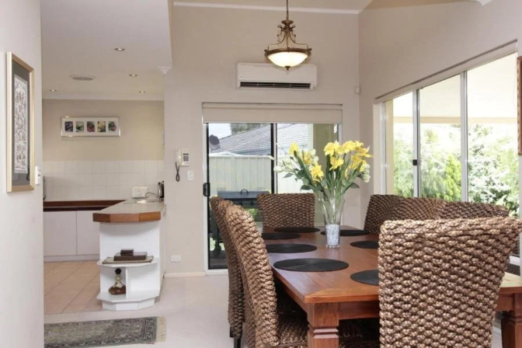 Tea Tree Manor - Perth Holiday Homes