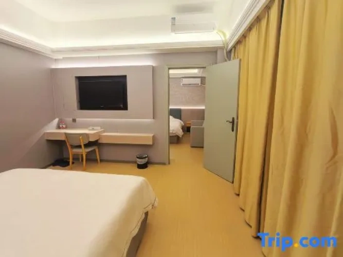 Premier Family Suite