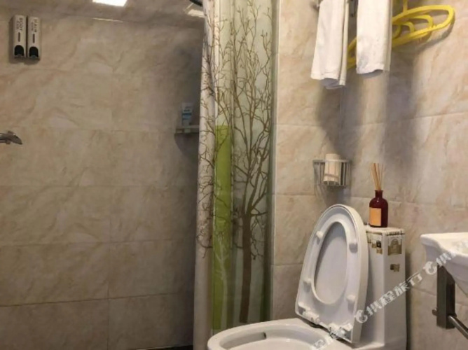 Laystay Hotel