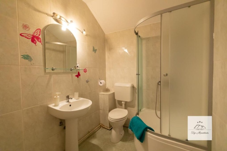 Standard Triple room with balcony
