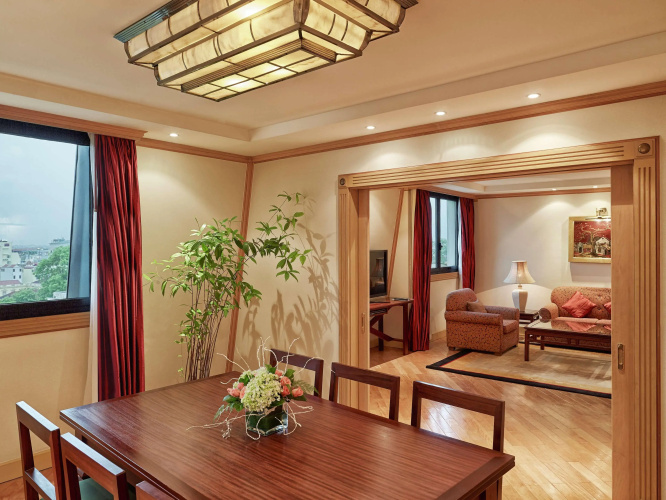 Hilton Hanoi Opera