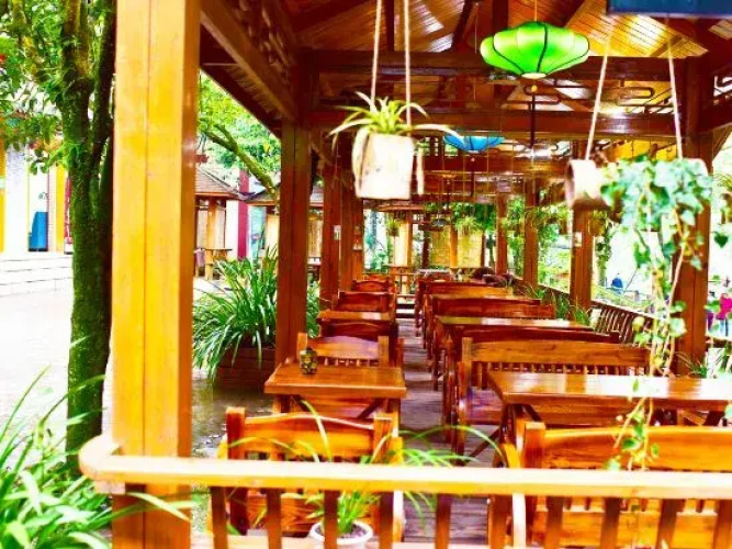 The Companion Inn