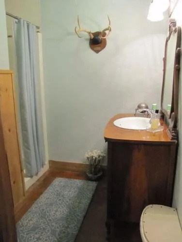 Covered Wagon Suite