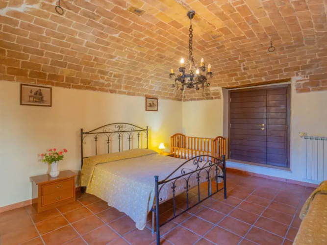 Borgo Agrituristico Il Pino (ONA200)