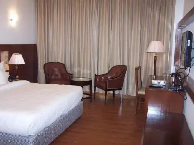 Lilywhite Hotel