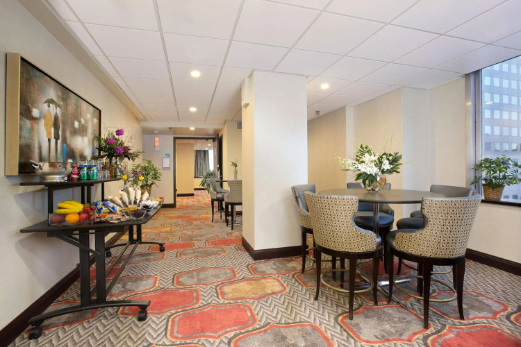 Holiday Inn Express Denver Downtown photo 17