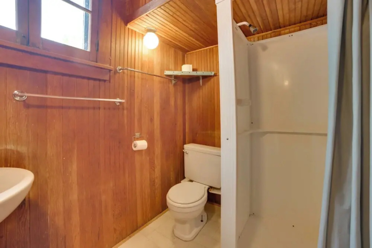 Sandy Beach & Sunset Views: Cedarville Cabin!