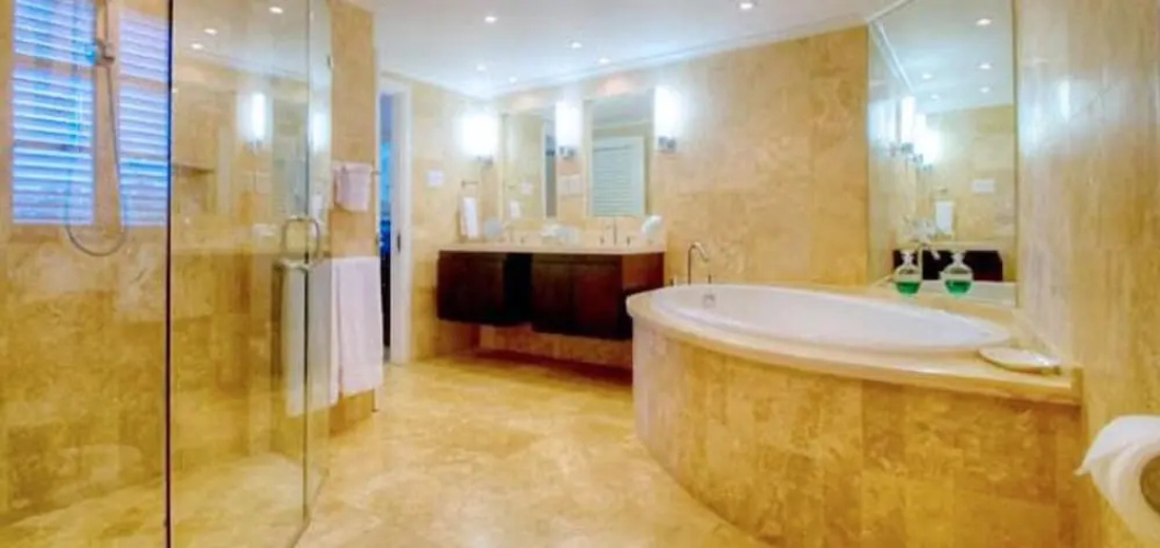 Reeds Penthouse 14