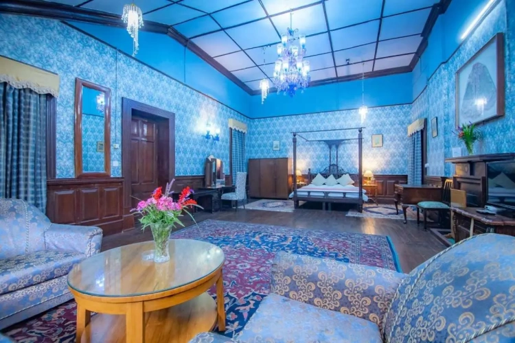 Hotel Balrampur House