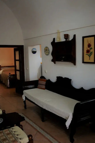My Catsle Cave est 1899
