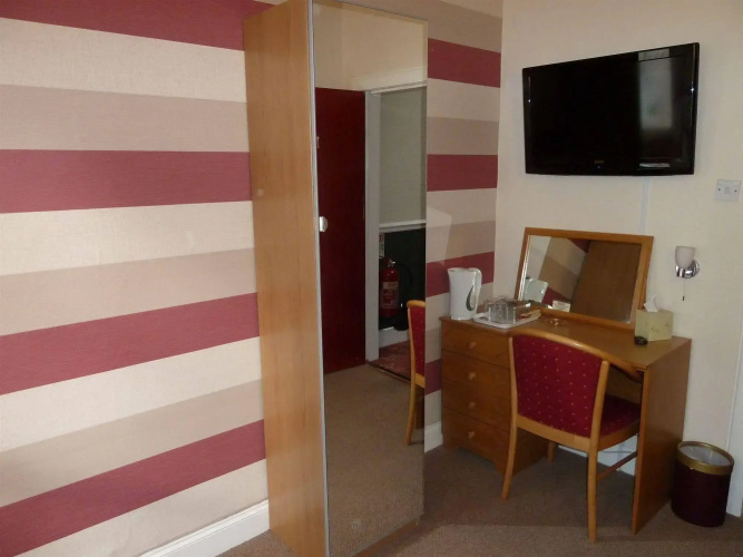 Broughton Hotel