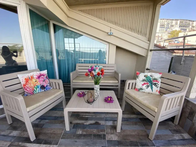 Sirena's Suites