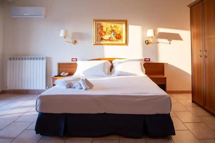 Classic Triple room with balcony and with sea view