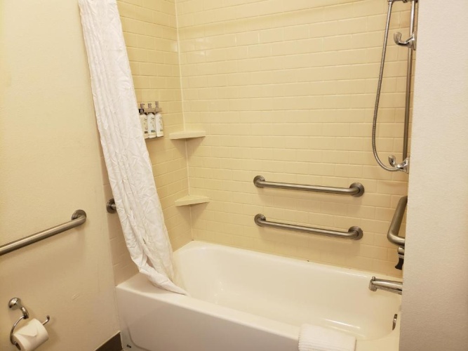 1 Bedroom Suite