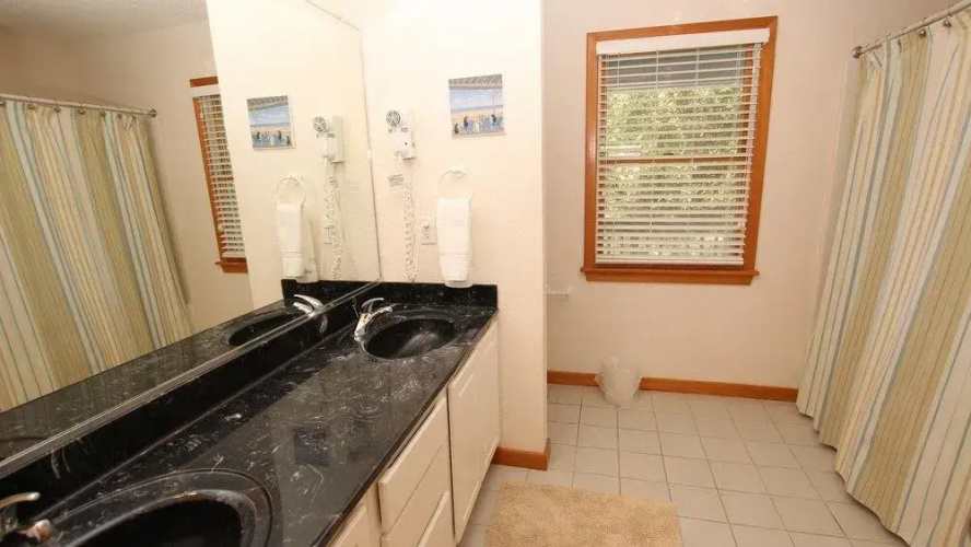 Summer Wind - 5 Br Home