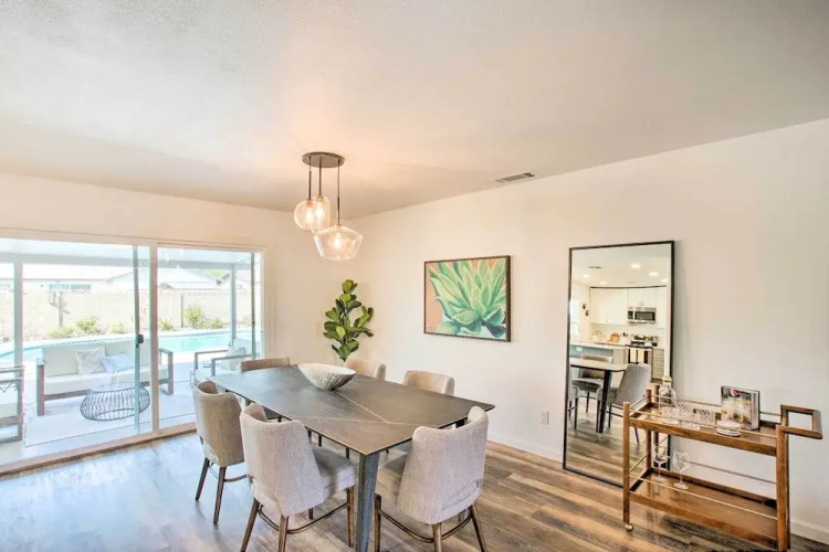Fire Pit, Heated Pool: Central Tempe Escape!