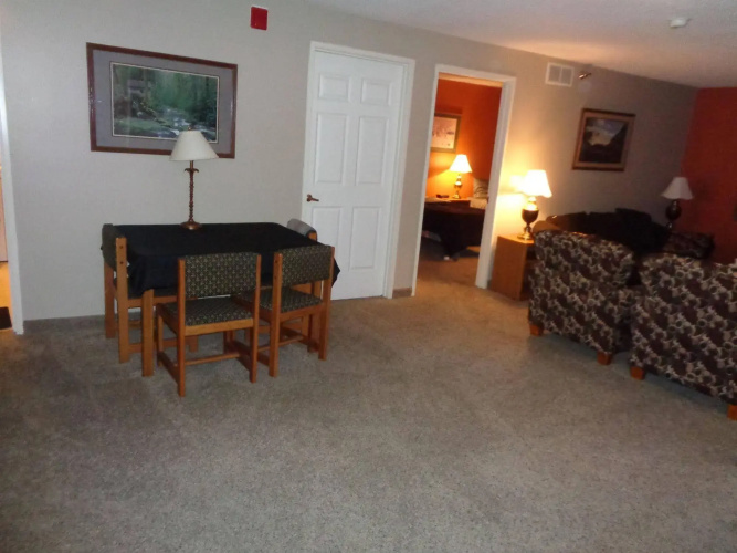 Riverview Suites