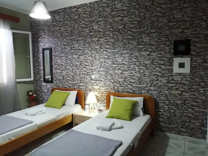Hotel Efyra