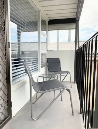 3BR Unit Free Park Wifi Campbelltown