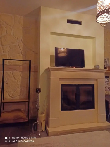 Stone suite