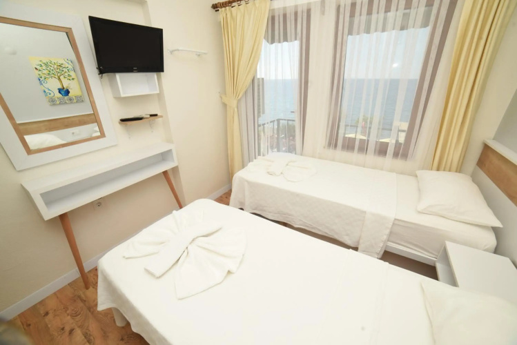 Limonata Otel Assos