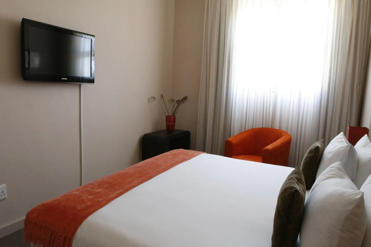 The One 8 Hotel