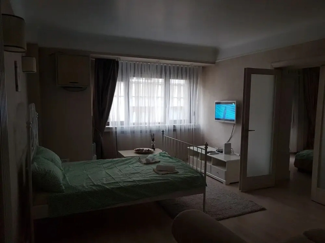 Accomodation by Cami