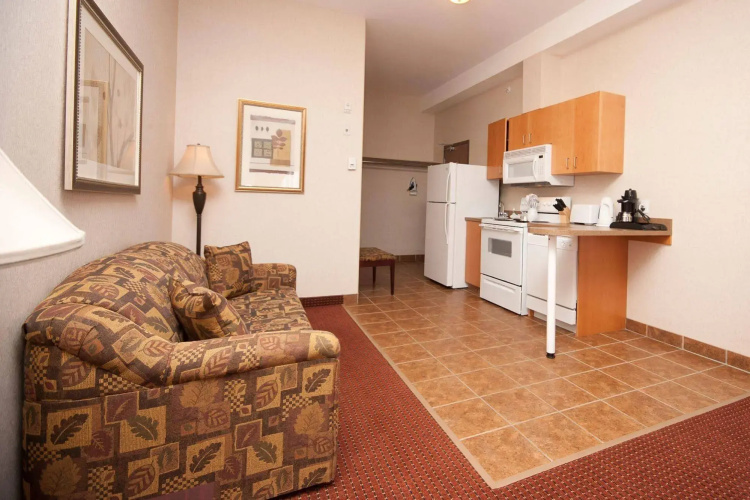 Peavine Inn And Suites High Prairie