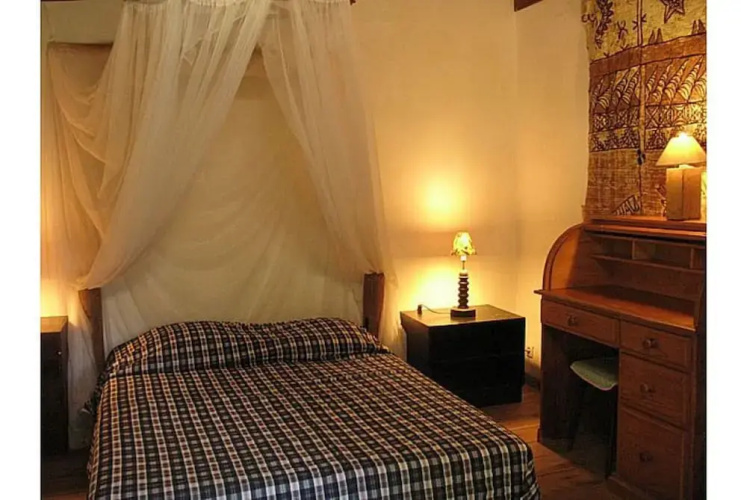 Fare Upu beach front cottage - Moorea