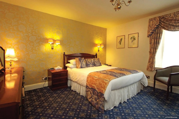 The Crown Hotel