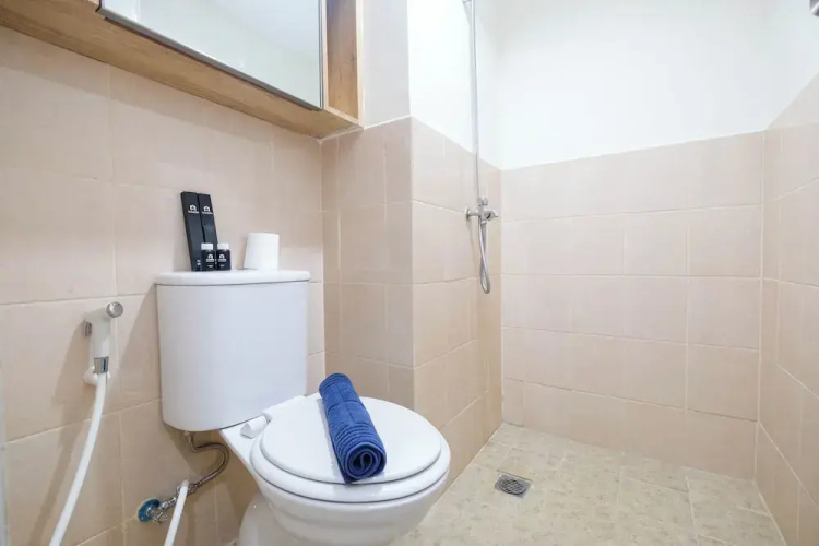 Modern and Cozy 2BR Podomoro Golf View Apartment