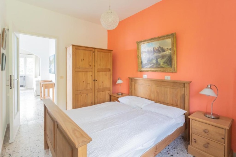 2 Bedrooms Cottage