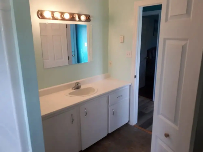 John B's Oceanfront Cottages