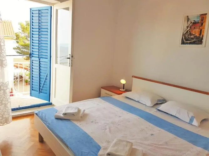 Standard Triple room with sea view