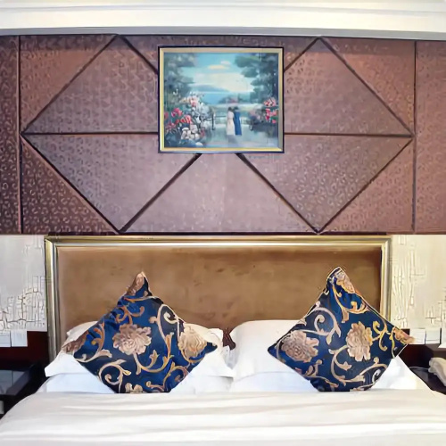 Huayun Hotel (Heyuan Wanlongcheng Branch)