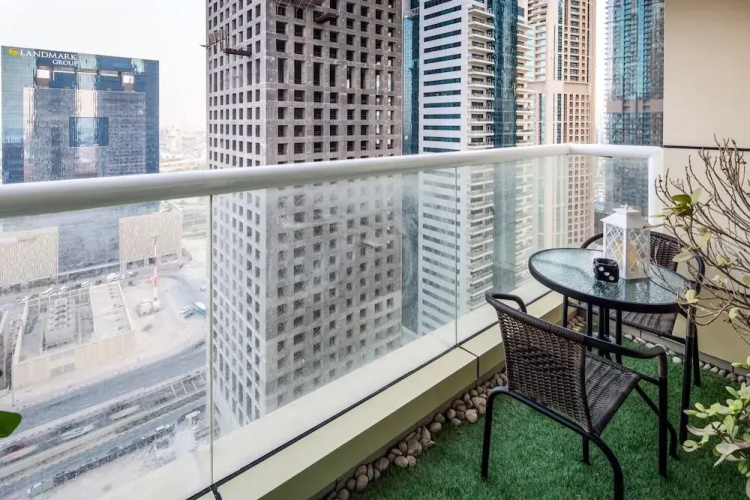 Unique & Contemporary 2BR in Dubai Marina!