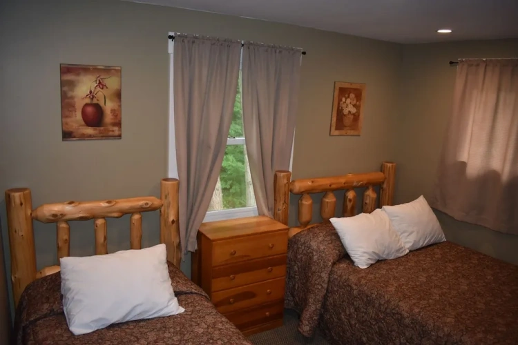 3 Bedrooms Standard room with lake view