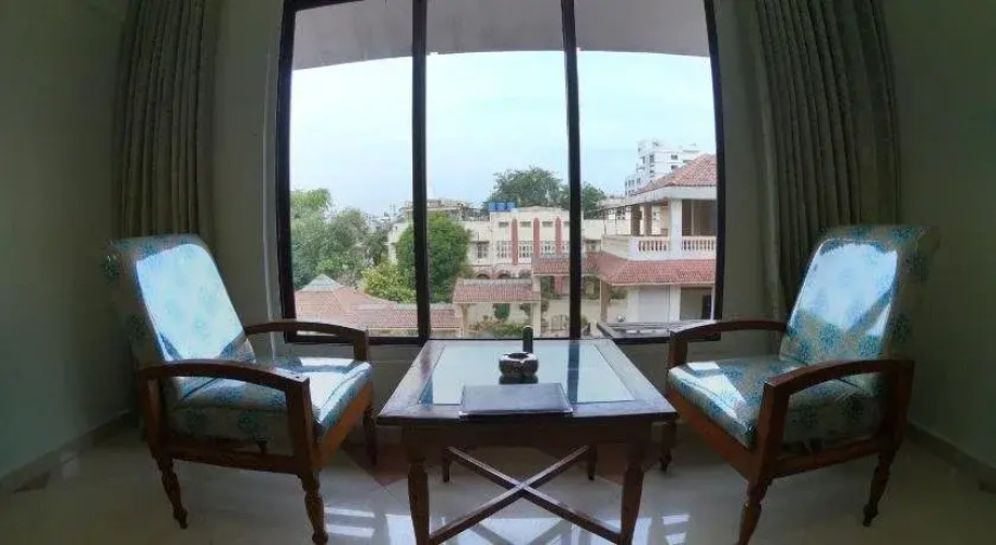 Hotel Ganapati Palace