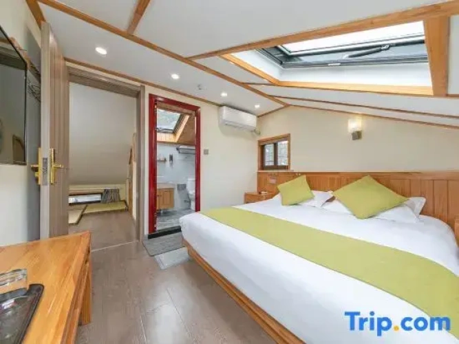 1 Bedroom Suite