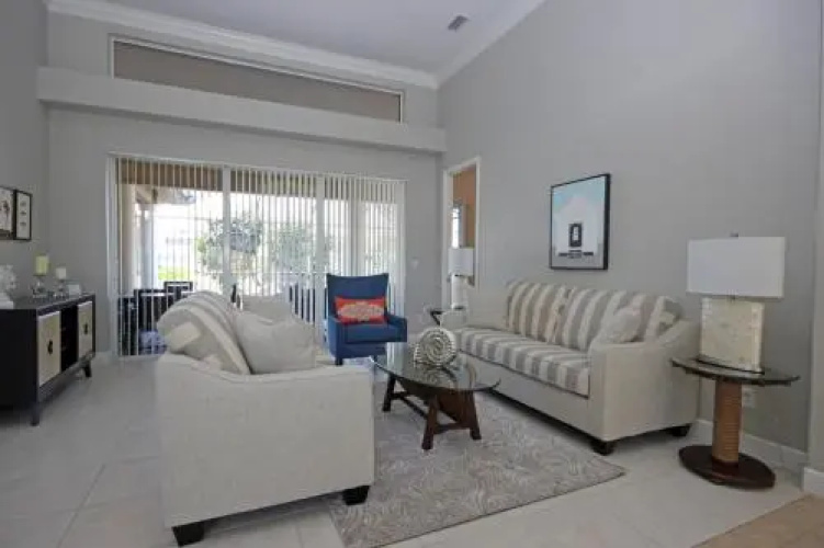 Waterfront Villa ID5218