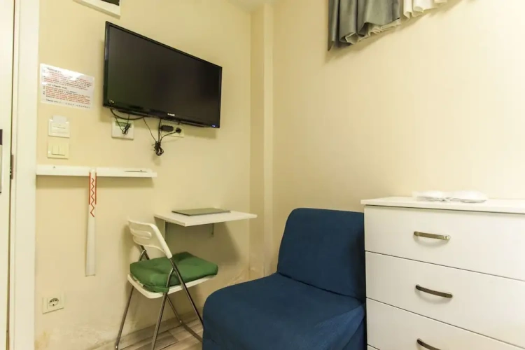 Standard Double Basement room