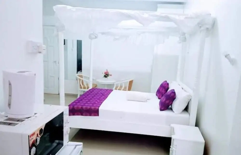 Lux Suites Bustani studio Apartments