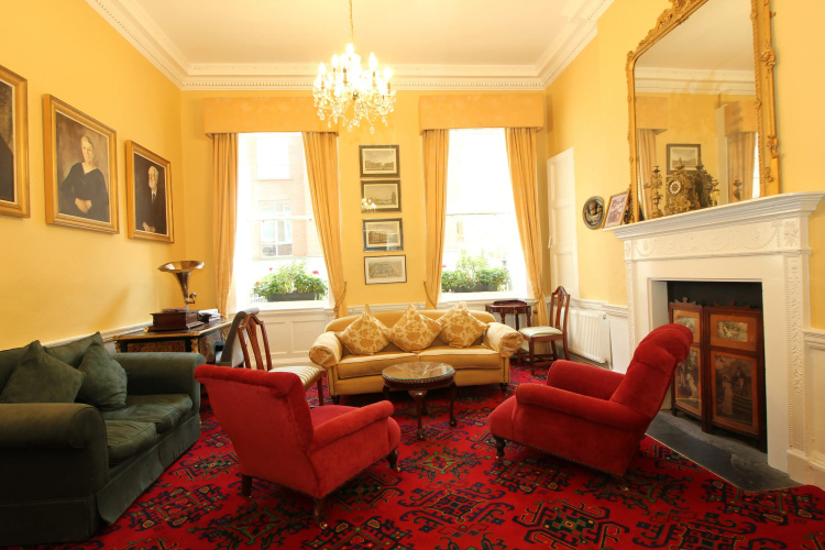 Castle Hotel