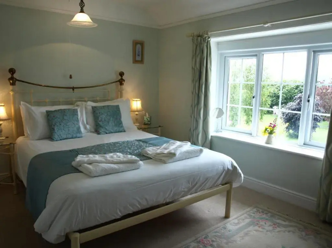 Camelot House - B&B