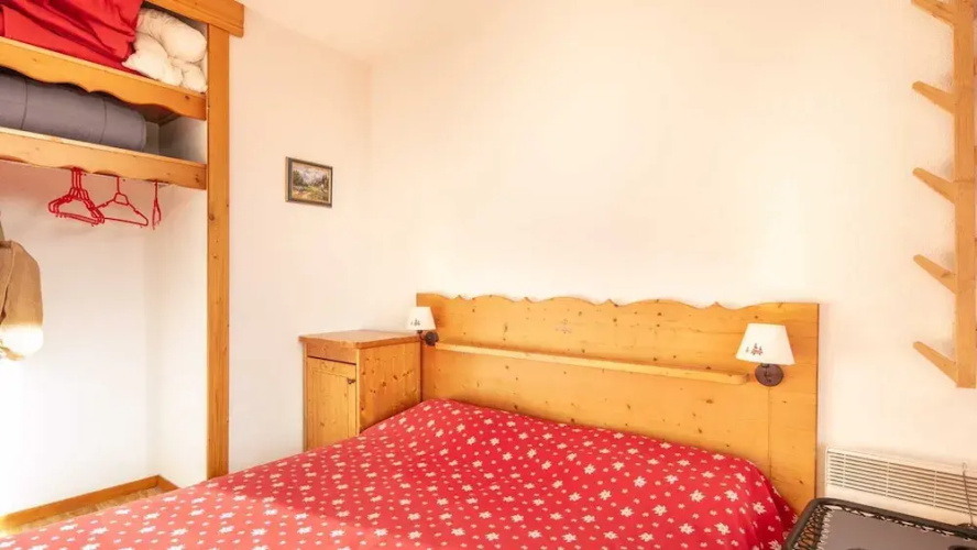 Mountain Escape for 4 Guests