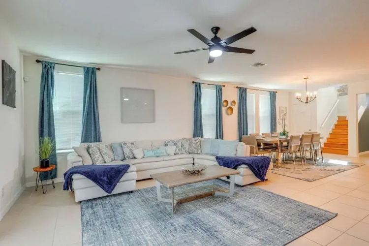 Play, Soak & Explore! Group Getaway Near Disney