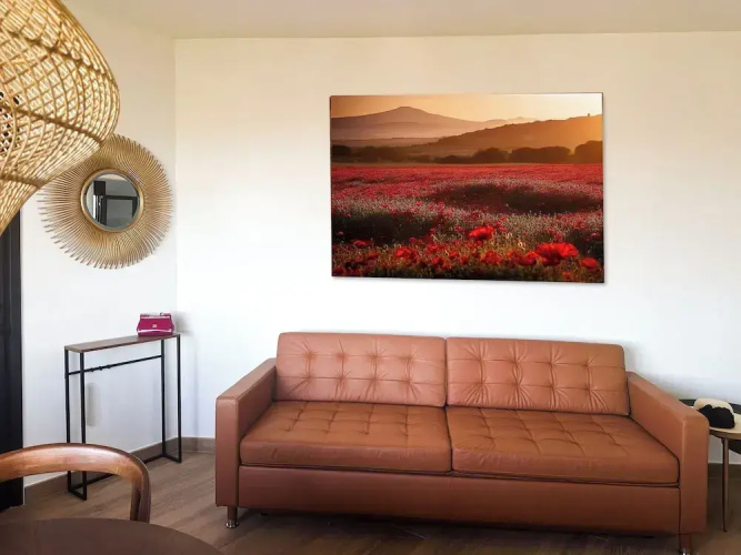 2 Bed Villa - Sleeps 4 - Hot Tub - Parking